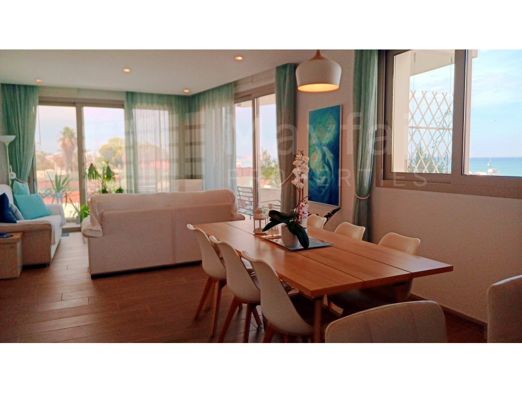 2-bedroom Seaview Apartment in Makenzy for Sale