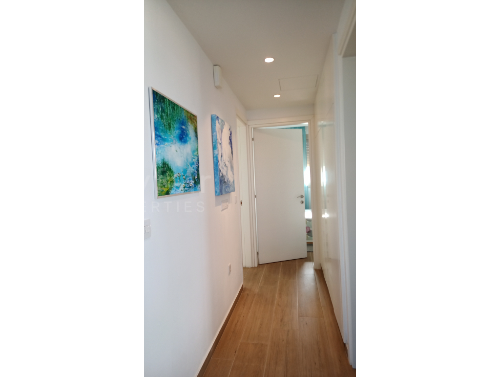 2-bedroom Seaview Apartment in Makenzy for Sale