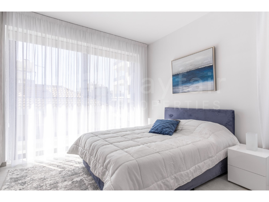 2-bedroom Apartment in Town Centre for Rent
