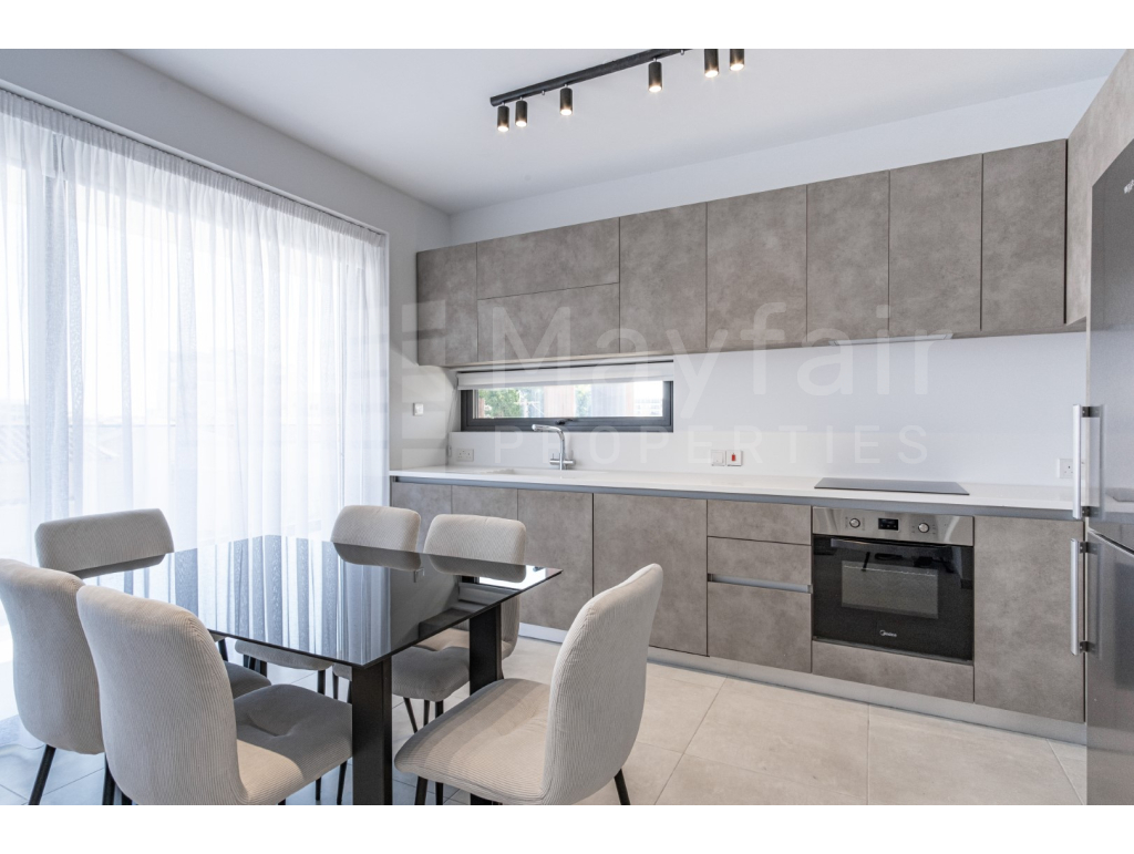 2-bedroom Apartment in Town Centre for Rent