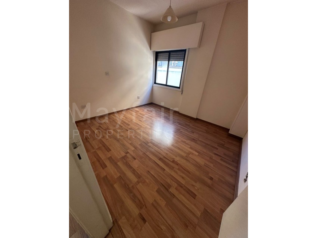 3-bedroom Apartment for Sale in Town Centre
