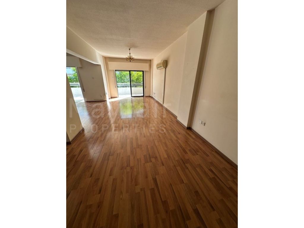 3-bedroom Apartment for Sale in Town Centre