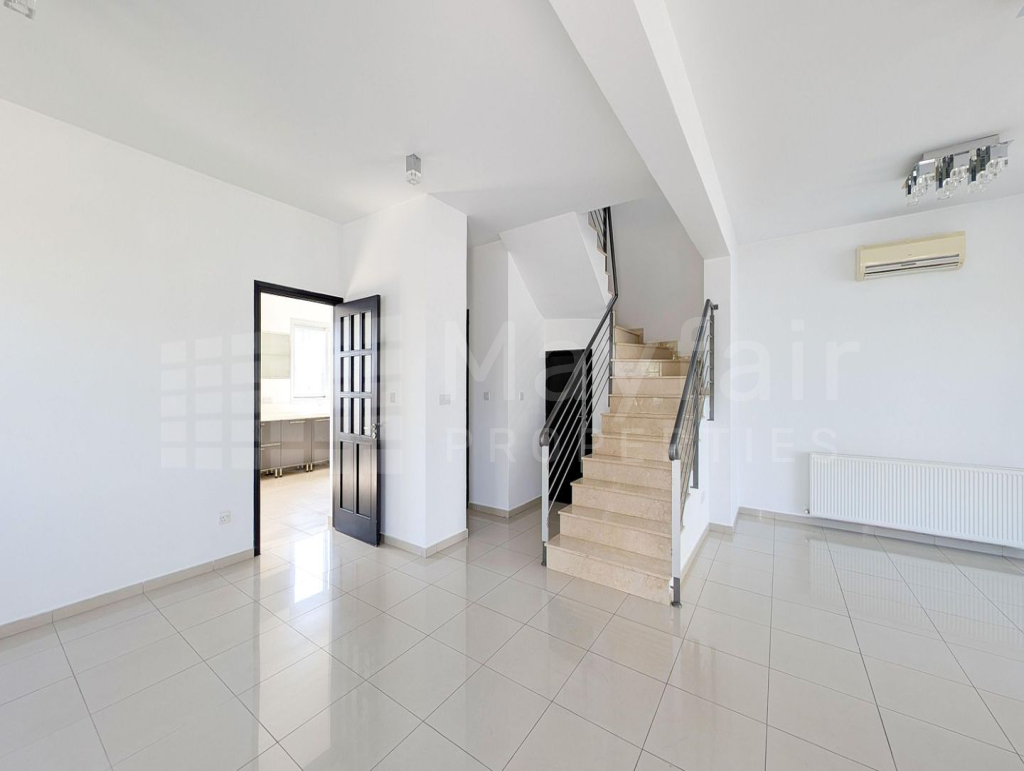 Four-Bedroom House with attic in Lakatamia, Nicosia