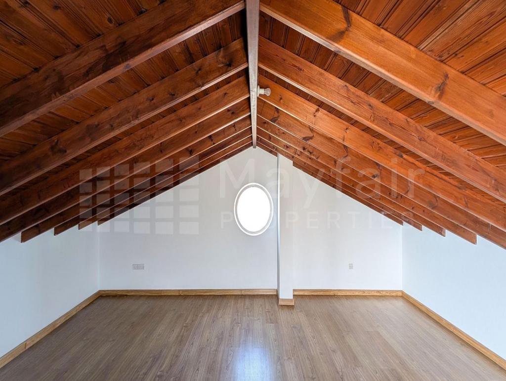 Four-Bedroom House with attic in Lakatamia, Nicosia
