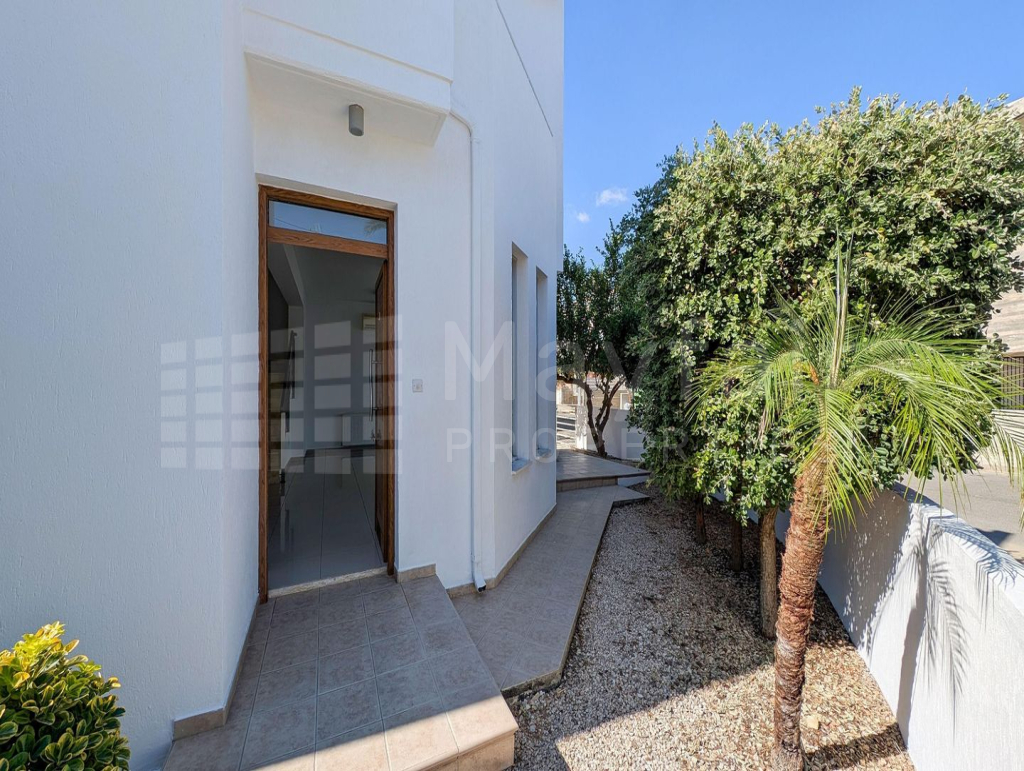 Four-Bedroom House with attic in Lakatamia, Nicosia
