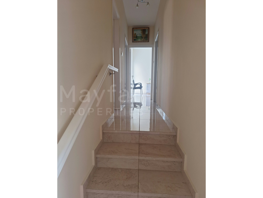 3-bedroom Apartment for Rent in Agios Nicolaos