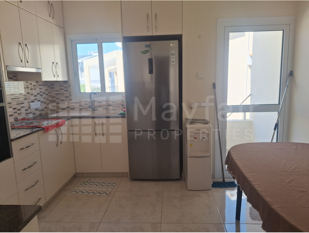 3-bedroom Apartment for Rent in Agios Nicolaos