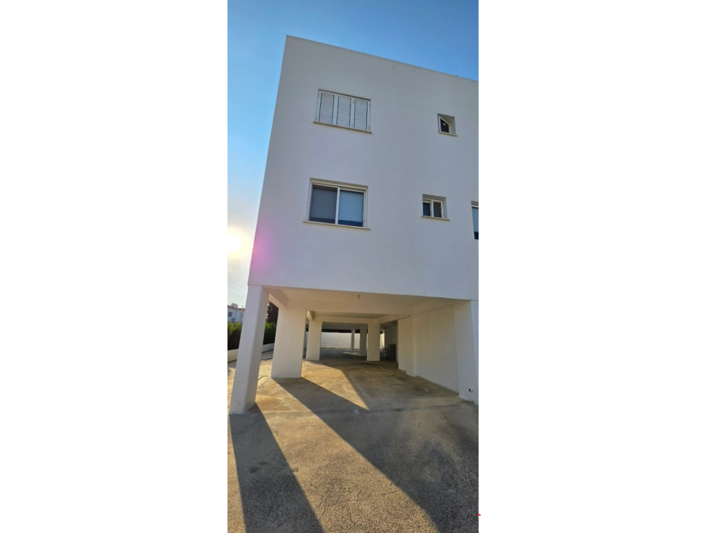 2-bedroom Apartment in Livadia for Rent