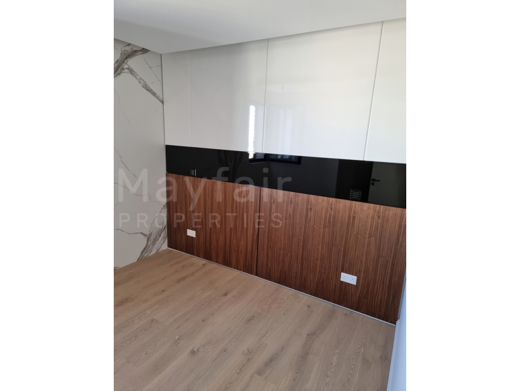  Whole Floor Ready to Move-in 3 Bedroom Apartments