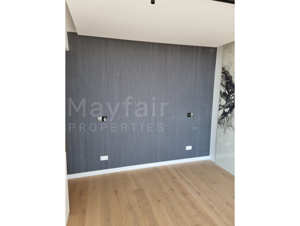  Whole Floor Ready to Move-in 3 Bedroom Apartments