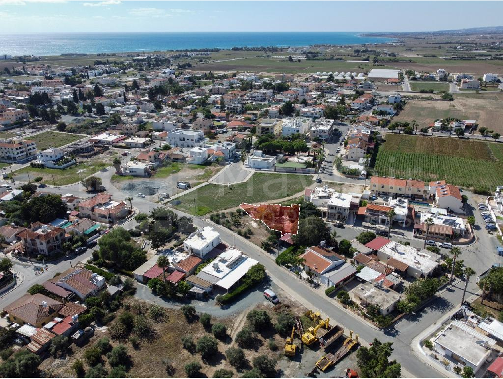 Residential Plot for Sale in Pervolia