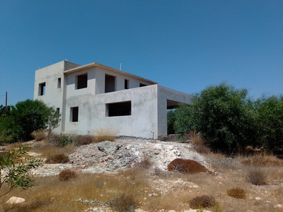 5 Bedroom Detached Villa in Famagusta