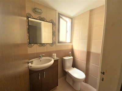 3 Bedroom Top floor Apartment 