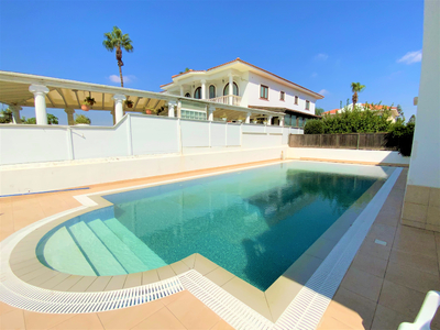 4 Bedroom Detached House for Rent in Dekelia Rd. - Pyla