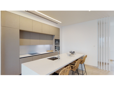 5 Bedroom Detached House