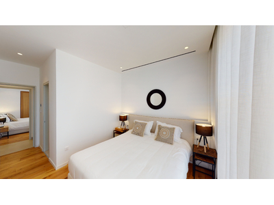 5 Bedroom Detached House