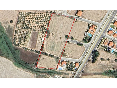 Residential field in Pyla, Larnaca in Larnaca