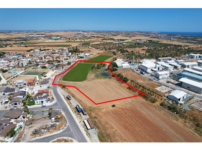 Shared field in Xylotymvou, Larnaca