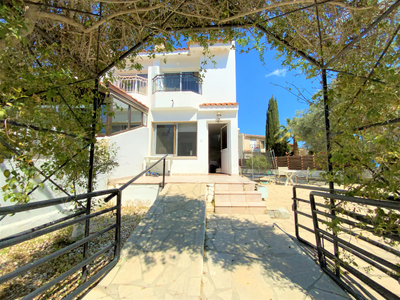 2 Bedroom Semi-Detached House in Larnaca