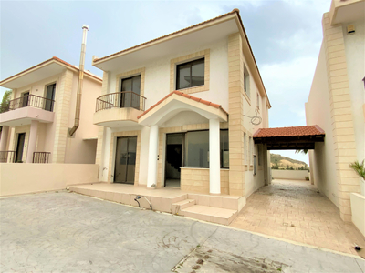 3 Bedroom semi-detached House in Larnaca