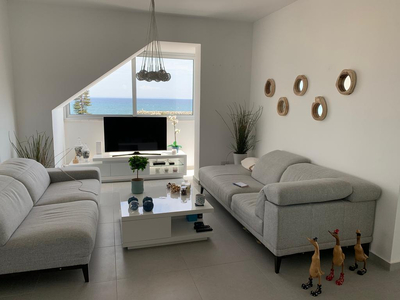 3 Bedroom Penthouse with Roof Garden 