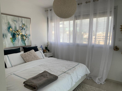 3 Bedroom Penthouse with Roof Garden 