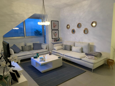 3 Bedroom Penthouse with Roof Garden 