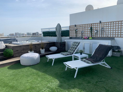 3 Bedroom Penthouse with Roof Garden 