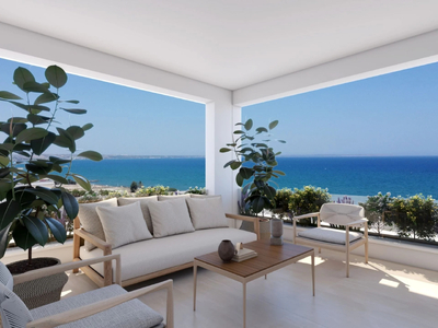 2 Bedroom Wholefloor Apartments  in Larnaca