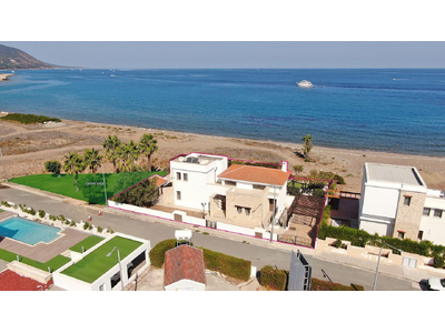 Beachfront villa, Latsi, Neo Chorio, Paphos in Paphos