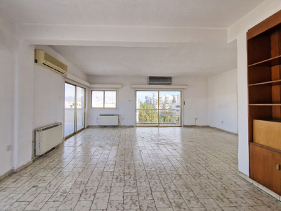 Top floor three bedroom apartment in Agios Antonios, Nicosia