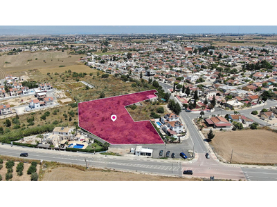 Residential Field With an Old House in Acheritou, Ammochostos in Famagusta