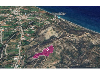 Residential field in Kato Pyrgos, Nicosia.