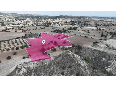Residential field located in Anglisides, Larnaca