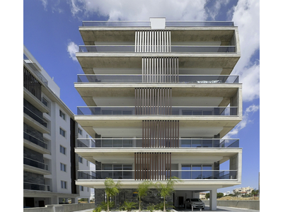 2 Bedroom Top-Floor Apartment with Roof-garden in Larnaca