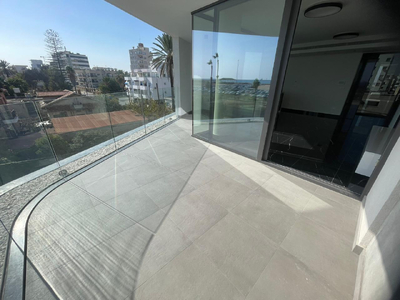 2 Bedroom Whole floor Apartment 