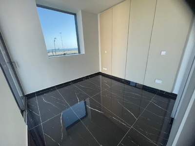 2 Bedroom Whole floor Apartment 