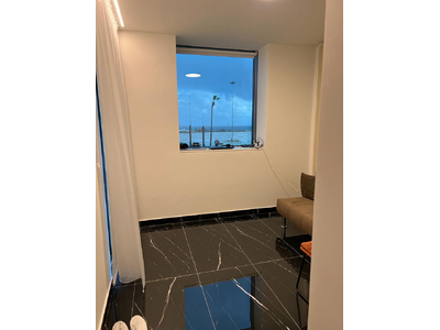 2 Bedroom Whole floor Apartment 