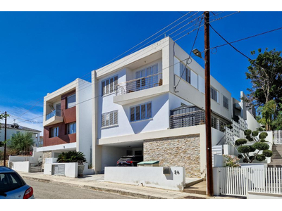 Three-storey house in Egkomi, Nicosia