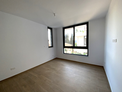 Key Ready 2 Bedroom Penthouse with Roof Garden