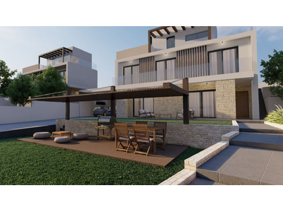 4 bedroom Villa with pool for Sale in Parekklisia