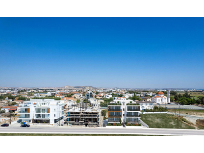 2 Bedroom Penthouse with Roof Garden For Sale in Livadia