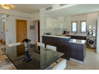 Luxury 3-Bedroom Sea View Villa in Alexander Heights, Aphrodite Hills