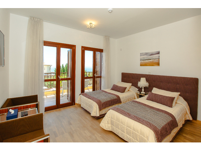 Luxury 3-Bedroom Sea View Villa in Alexander Heights, Aphrodite Hills