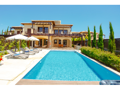 Luxury 3-Bedroom Sea View Villa in Alexander Heights, Aphrodite Hills
