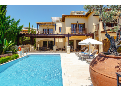 Luxury 3-Bedroom Sea View Villa in Alexander Heights, Aphrodite Hills