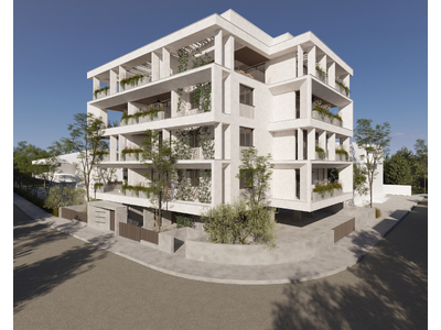 2-Bedroom Top Floor Apartment in Town Centre For Sale