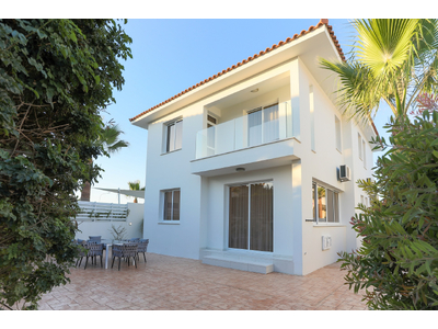 3-bedroom Villa in Pernera with Pool for Sale