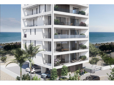 3 Bedroom Whole Floor Apartment For Sale in Makenzie