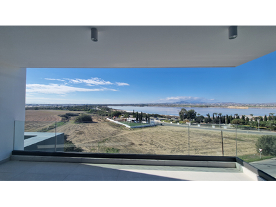 Key Ready 2-Bedroom Sea View Penthouse with a Pool in Makenzie